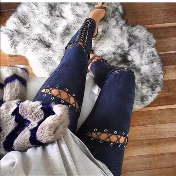 Pants - Soft Lace-Up Leggings
